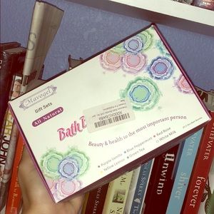 6 all natural Bath Bombs set